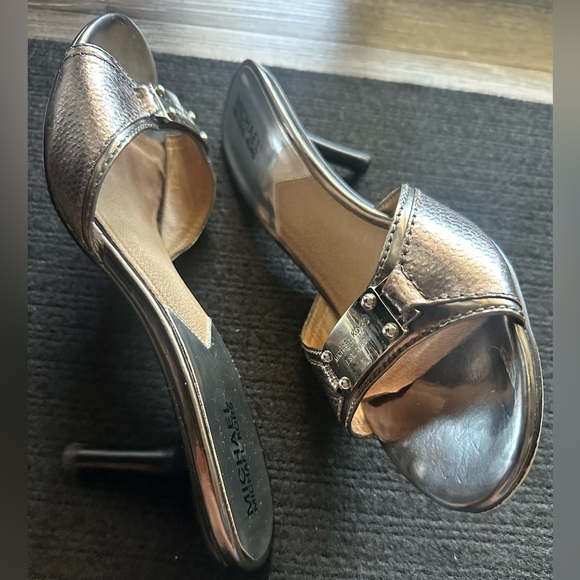 Michael Kors Silver and Tan Mules- Size 10 - Picture 8 of 12